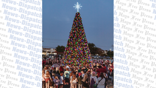 Downtown Dripping Springs Christmas tree lights up the season