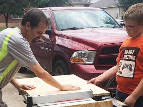 A little give and take: Middle school helps fight against hunger with food pantry