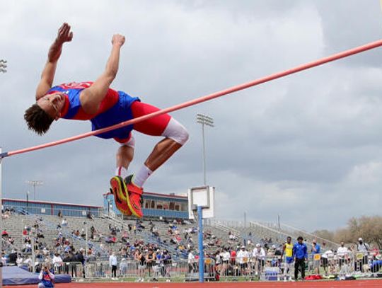 Area schools reach for new heights at Shelton Relays