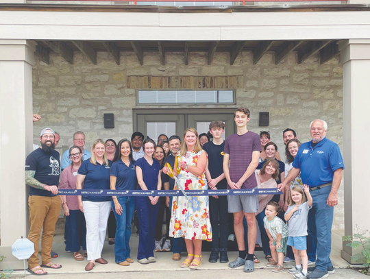 Bluebonnet Therapy Specialists under new name, hosts ribbon cutting