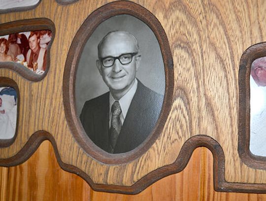 Bringing the schools together: Recollections from Red Simon –  first Hays CISD school board president