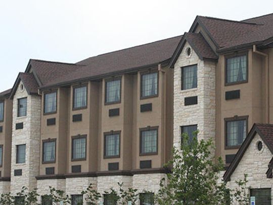 Buda groups oppose more hotels