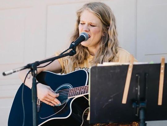 Buda musician fills gig gap with driveway shows, ‘corona-grams’