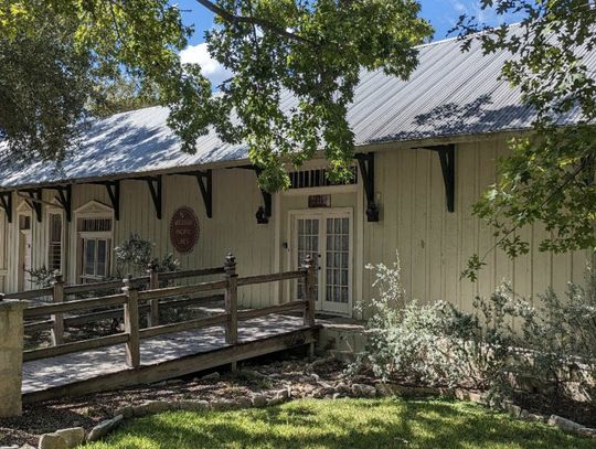 Buda train depot to return