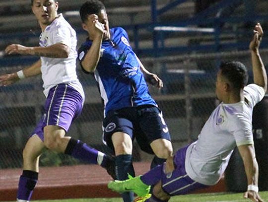 CenTex Lobo soccer  downs Shreveport  in 4-0 victory