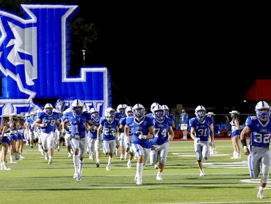 Cougars run past Lobos 49-7