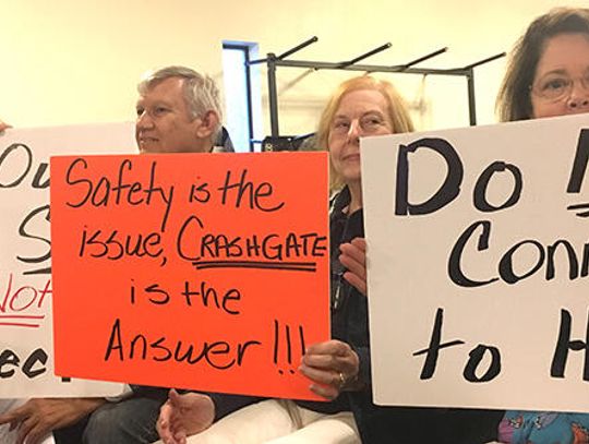 Crash gate hoped to help safety concerns near Roger Hanks extension