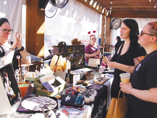 Deaf Artisan Market Day comes to Buda