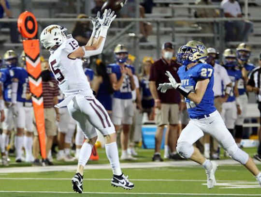 Defense key as DS holds off Tivy in the final minutes