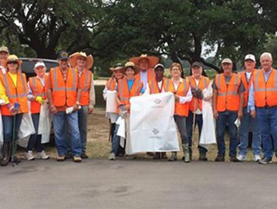 Driftwood Conservation Society cleans up FM 150