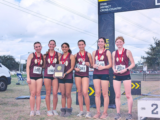 Dripping Springs High School cross country qualifies for regionals