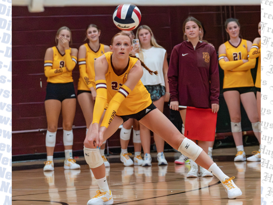 Dripping Springs Lady Tigers drop first district volleyball match to Austin Maroons
