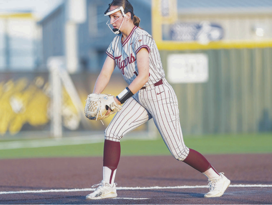 Dripping Springs Lady Tigers stay undefeated with 10–3 win over rival Bowie