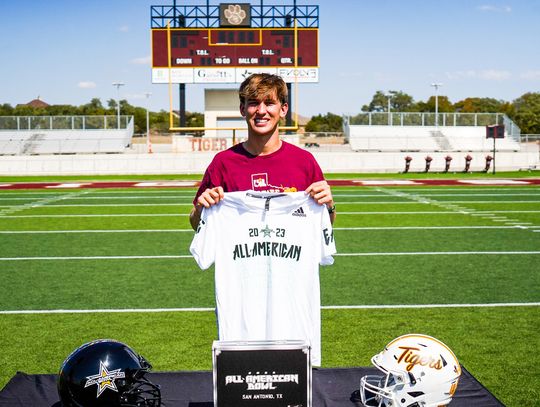 Dripping Springs QB named 2023 All-American