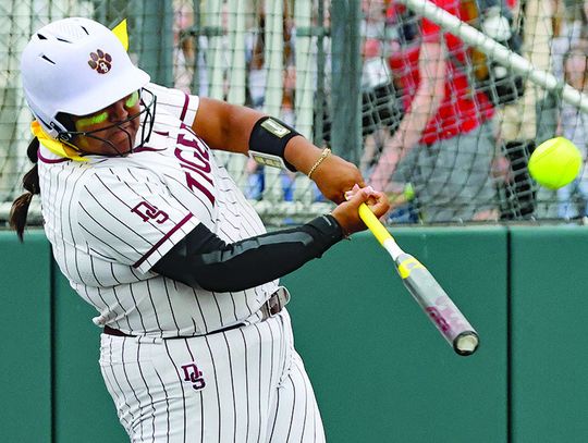 Dripping Springs softball remains in playoffs, heads to final