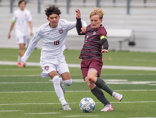 Dripping Springs Tigers hold off Austin Maroons