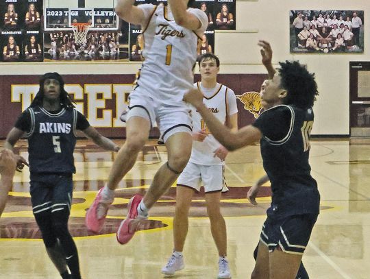 Dripping Springs Tigers lose to Eagles