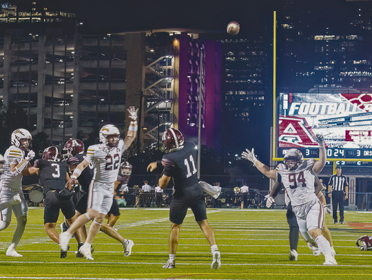 Dripping Springs Tigers shut down Austin High in 41-3 district victory