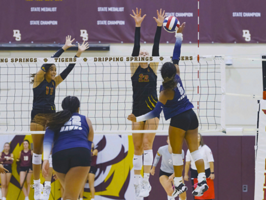 Dripping Springs Tigers volleyball sweeps Hendrickson