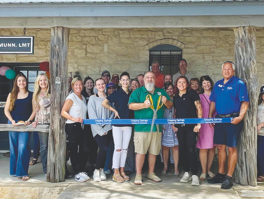 Dripping Springs chamber hosts ribbon cutting for Kevin Munn LMT