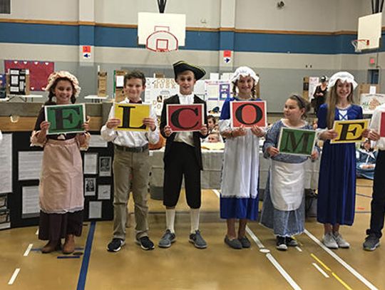 DSES students go colonial