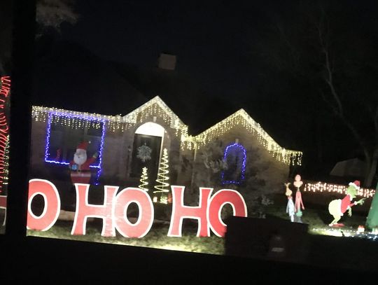 Glimmers of hope twinkle from Mountain City’s annual Christmas decorations 