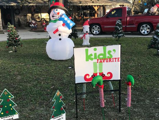 Glimmers of hope twinkle in Mountain City neighborhood