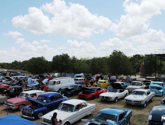 Greased lightnin': Car show raises money for local charities