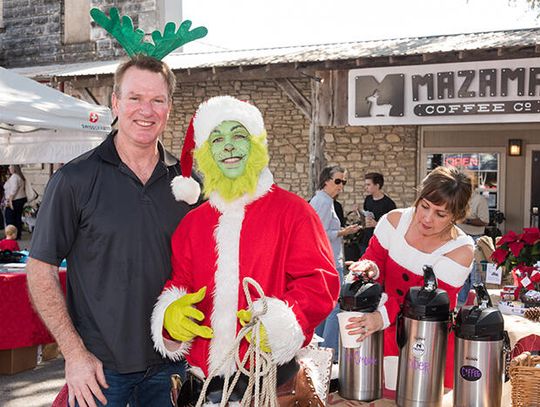 Grinch spotted at Christmas on Mercer