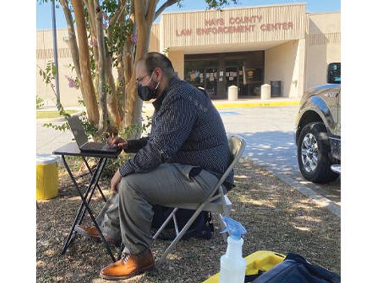 Group freeing people through community bond program