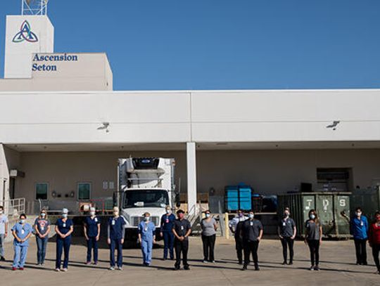 H-E-B delivers meals to Ascension Seton