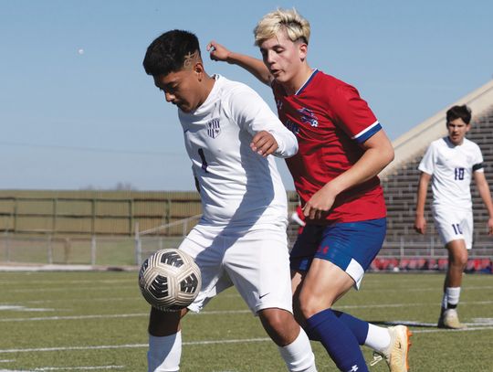 Hawks top Rattlers, Antlers