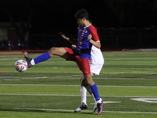 Hays’ battle with unicorns is a draw