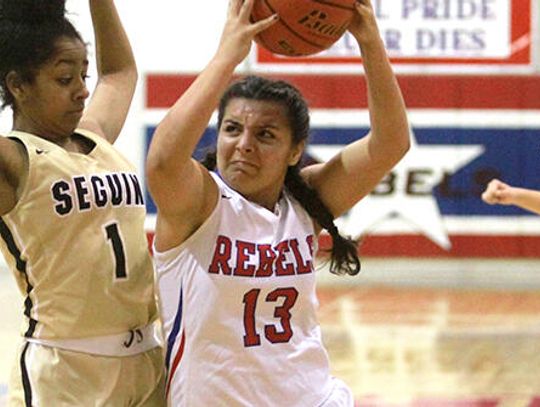Hays dominates Seguin in 58-33 victory at home