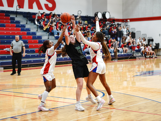 Hays Hawks girls basketball falls to Cedar Park Timberwolves