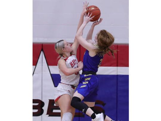 Hays powers past Tivy