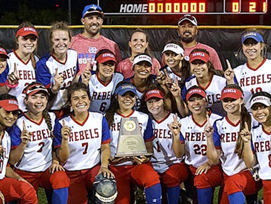 Hays softball takes down Del Valle 4-1 on emotional senior night