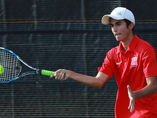 Hays tennis defeats Lobos in first round of Dist. 25-6A tourney