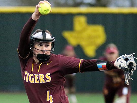 Hulon’s no-hitter fuels Tigers in 5-0 win over Lockhart