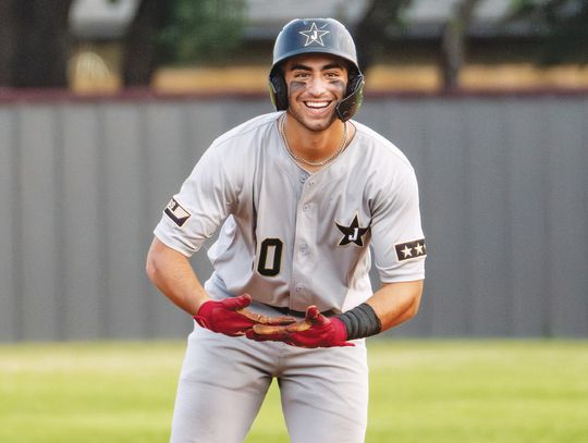 Jags baseball rallies, extinguishes Dragons