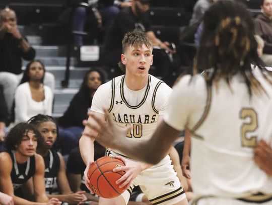 Jags end season with loss