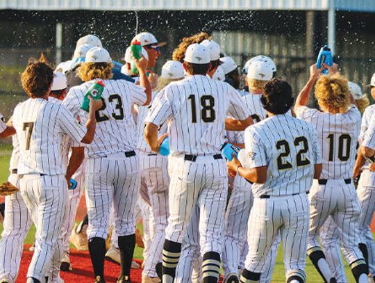 Jaguars advance in playoffs