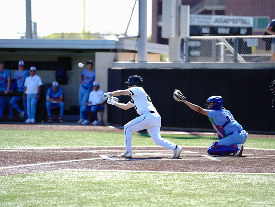 Johnson High School Jaguars baseball beats Westlake High School Chaparrals 12-1