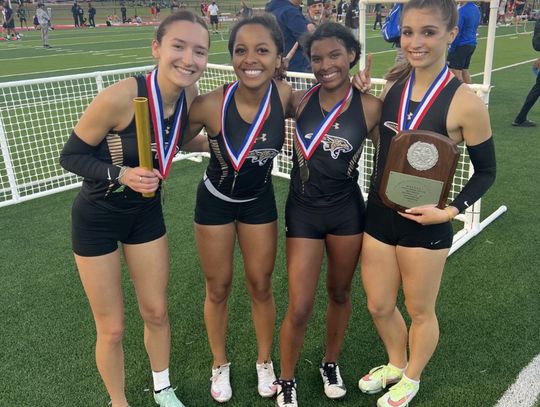 Johnson HS relay team heads to state