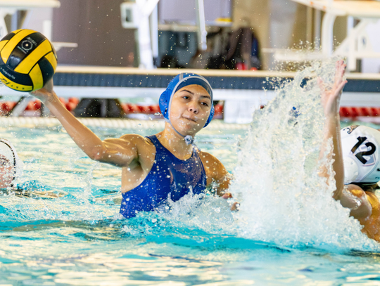 Johnson Jaguars, Lehman Lobos face off in the water