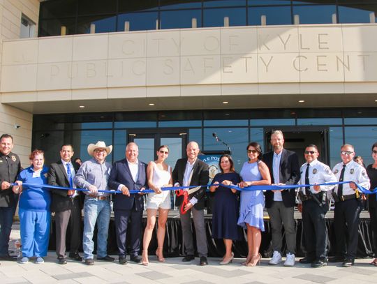 Kyle cuts ribbon on Public Safety Center