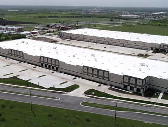 Kyle gets primed for new Amazon center