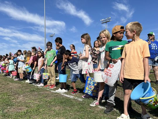 Kyle hosts annual Easter Egg-Stravaganza