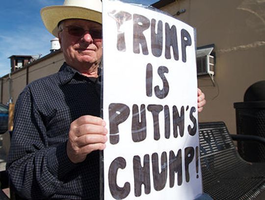 Kyle-ite stumps against Trump