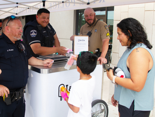 Kyle Police Department helps beat the heat at Pops with Cops